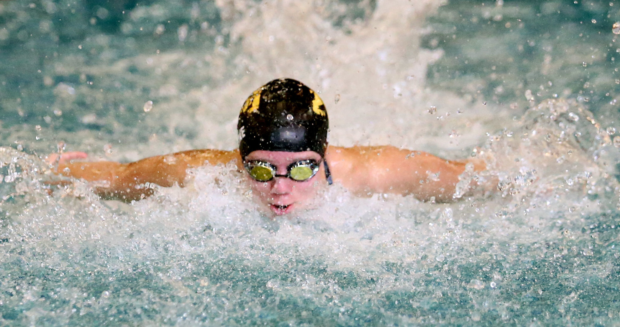 102718-Regional-Swimming-007